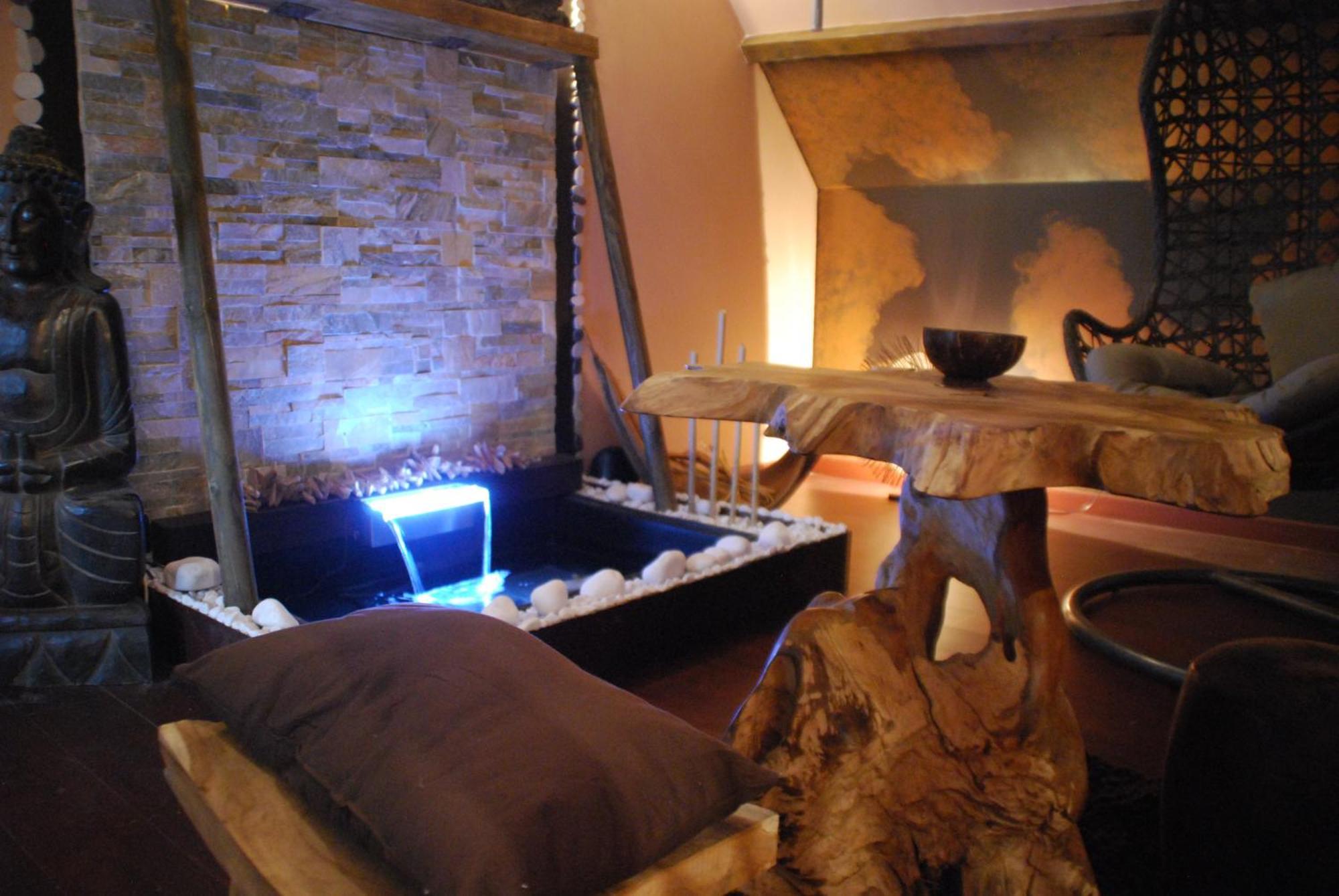 Chambres D Hotes ,Hotel ,Secret D'Une Nuit A Vicq Pres De Onnaing,Avec Piscine Phòng bức ảnh